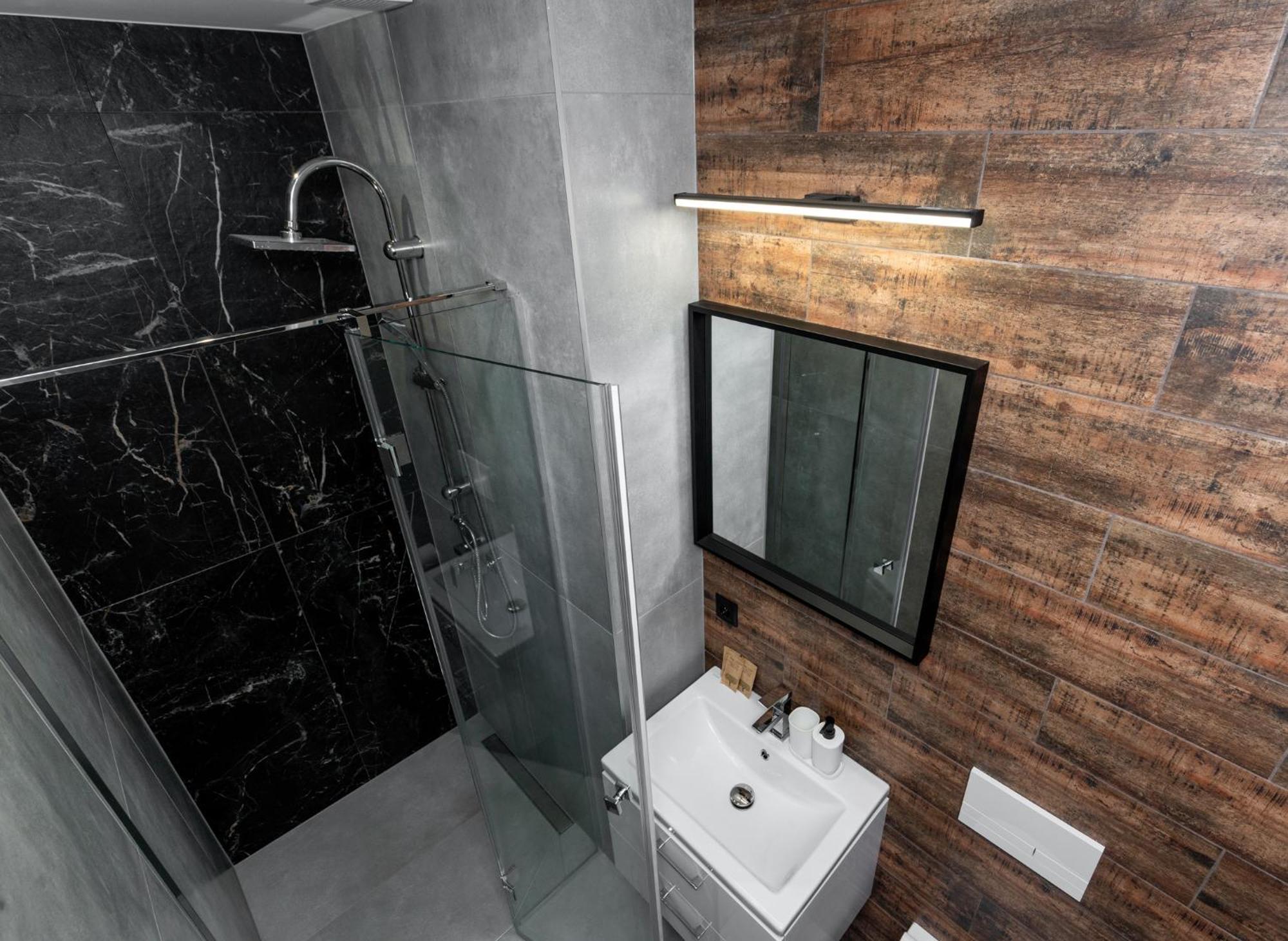 Revesen Premium Apartments Красков Екстериор снимка