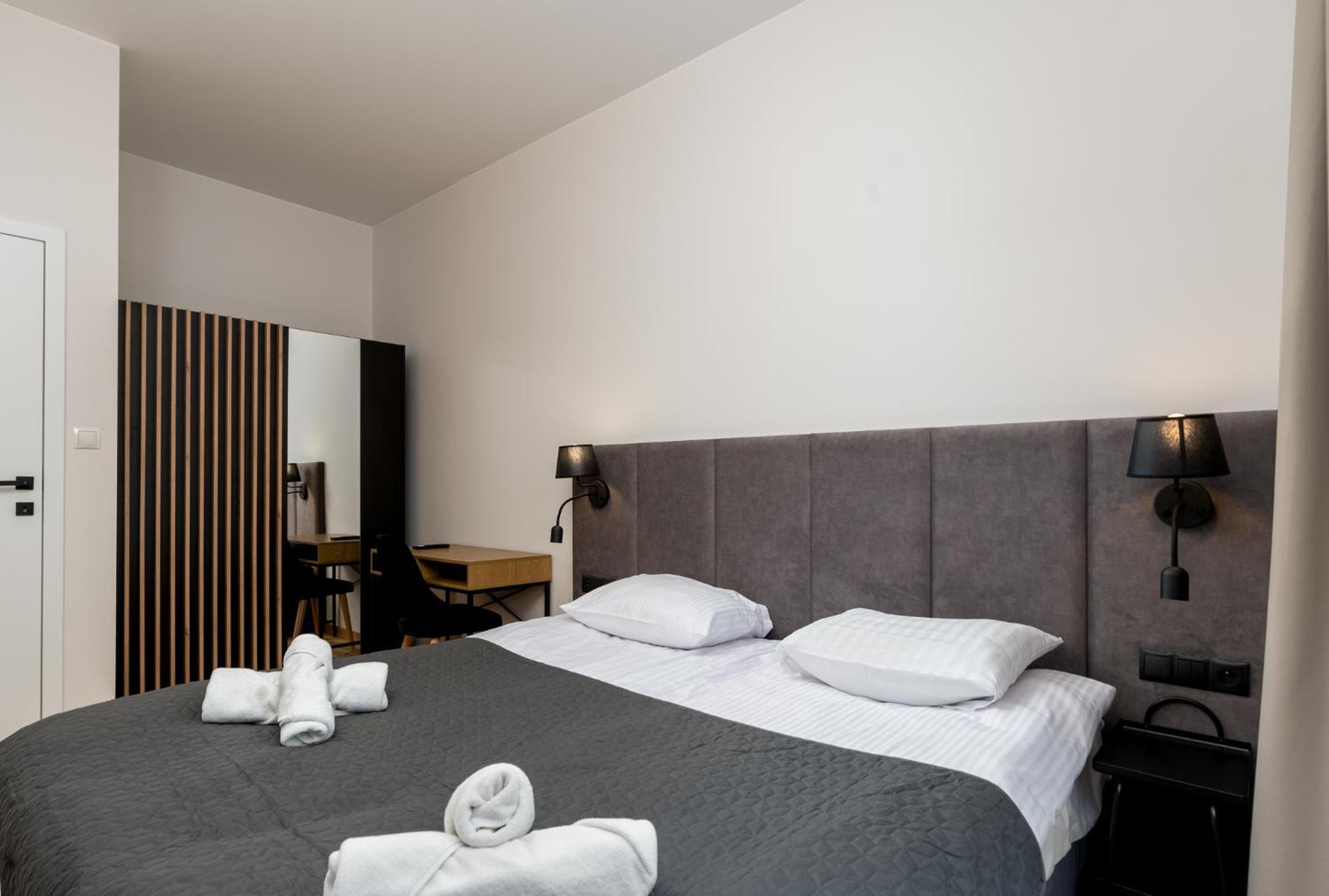 Revesen Premium Apartments Красков Екстериор снимка