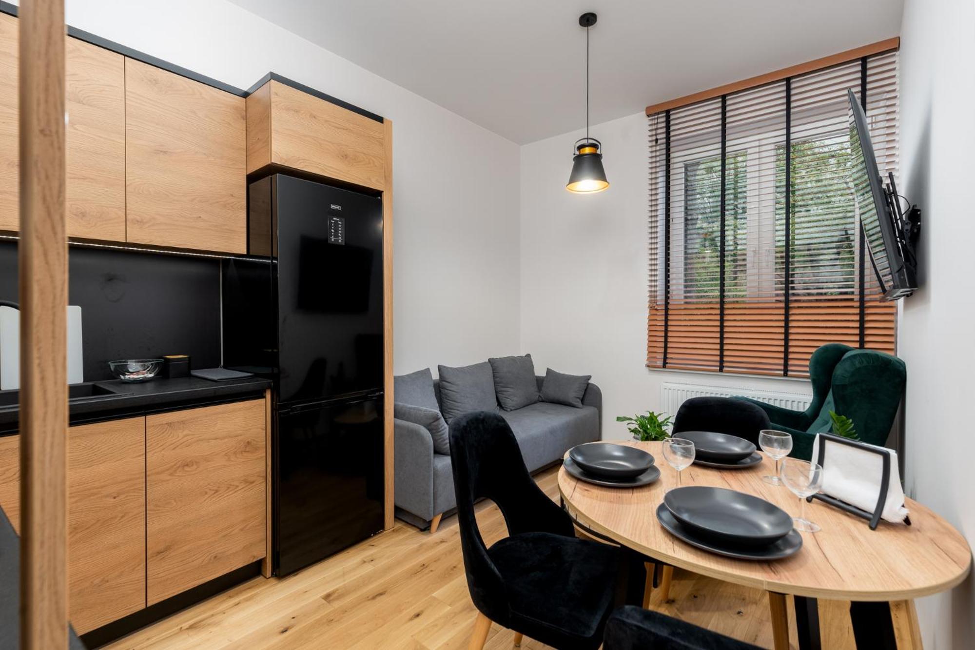 Revesen Premium Apartments Красков Екстериор снимка